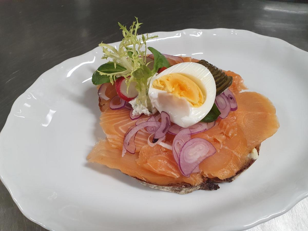 Zum Ehem. Königl. Bayr. Forsthaus 3* Waldsassen